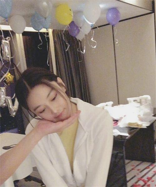 吃瓜群众已有女友,已有女友的甜蜜生活揭秘