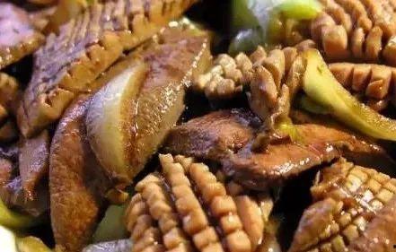 国外吃瓜掏内脏,吃瓜掏内脏的惊悚真相