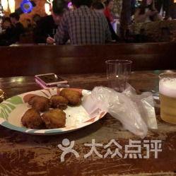 长春海伦斯酒吧吃瓜