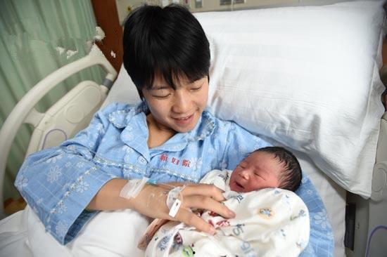 产妇吃瓜小护士,产妇吃瓜小护士的感人故事