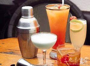 吃瓜前排酒水饮料,揭秘吃瓜前排的饮品奥秘